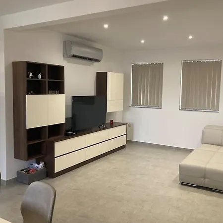 Elegant Maisonette In Malta By Assetflow Pro דירה